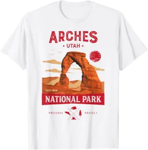 Arches National Park Delicate Arch Vintage Utah Retro Hiking T-Shirt