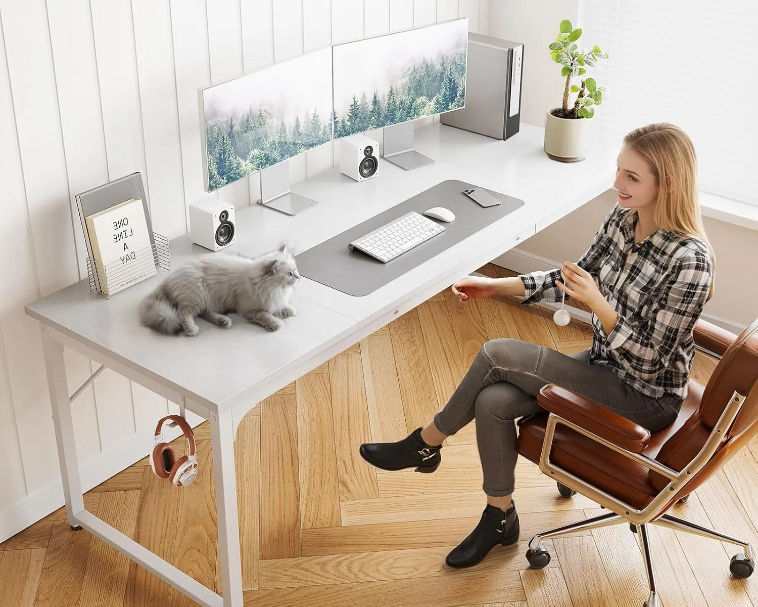 Coleshome 71 Inch Computer Desk, Modern Simple Style Desk for Home Office, Study Student Writing Desk, White