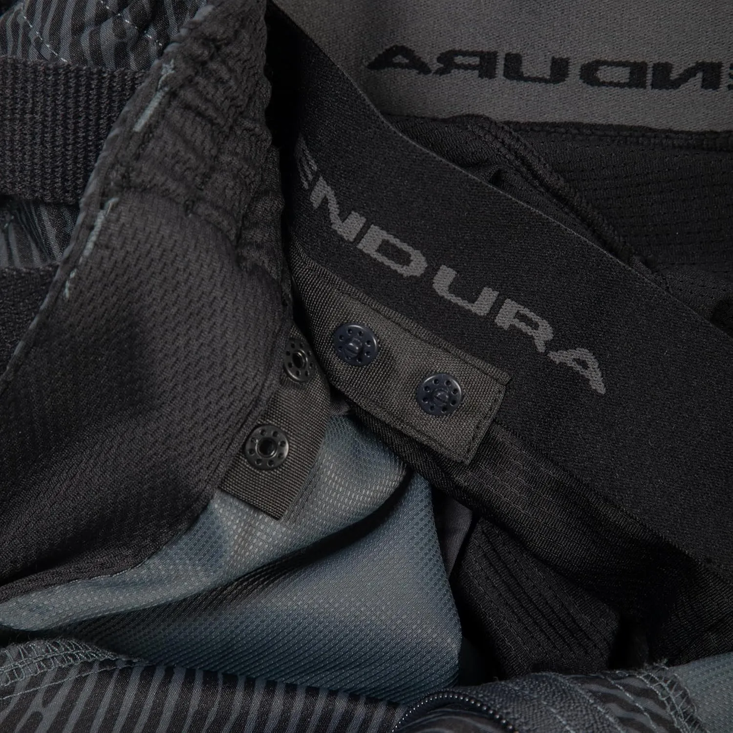 Endura Men's Hummvee Mountain Bike Baggy Cycling Short with Liner