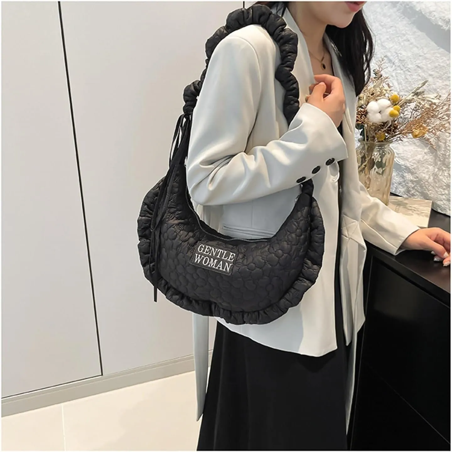 Ladies cloud pleated bag shoulder bag slung jiaozi bag(Black)