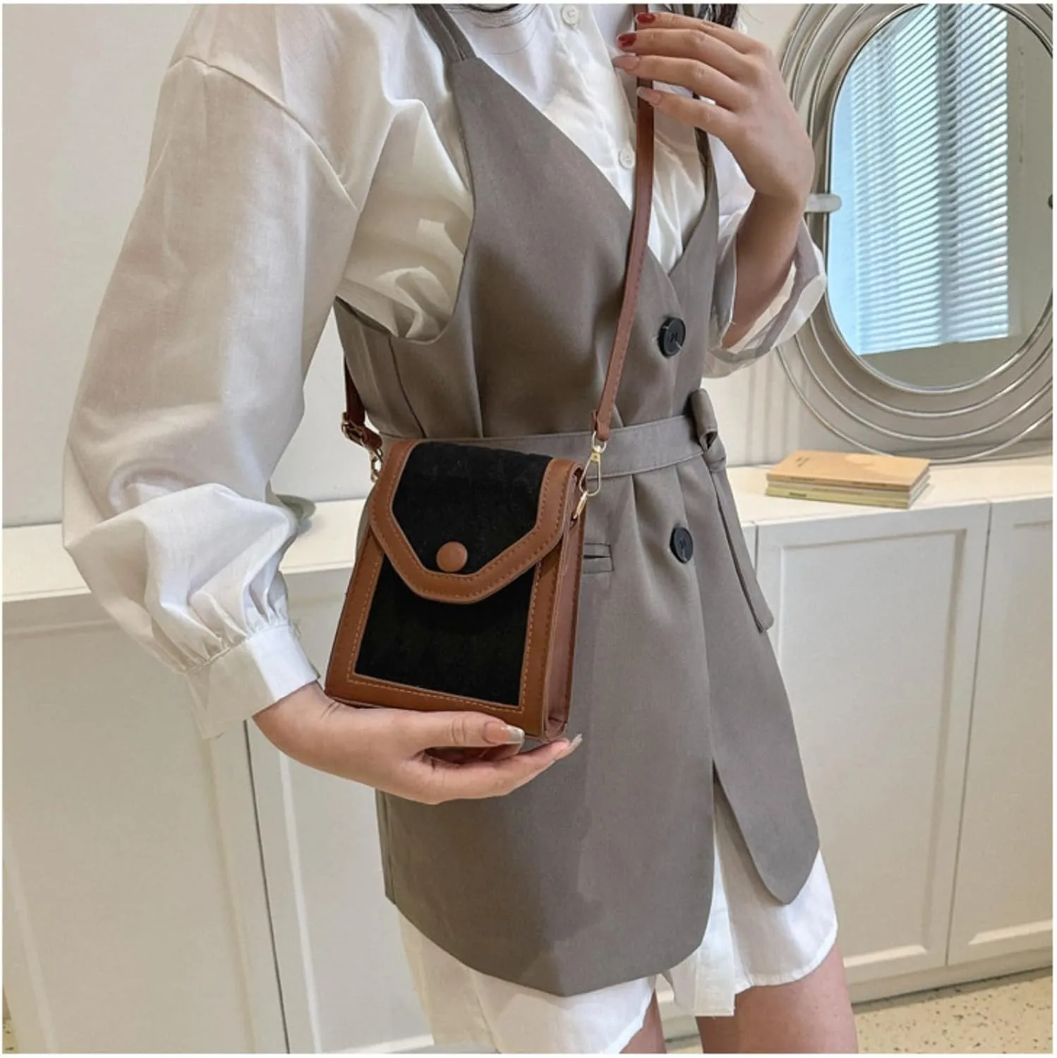 Retro Crossbody Bag, Vintage Shoulder Bag, Small Handbag, Pu Crossbody Bag for Women, Trendy Square Mini Purse (black)
