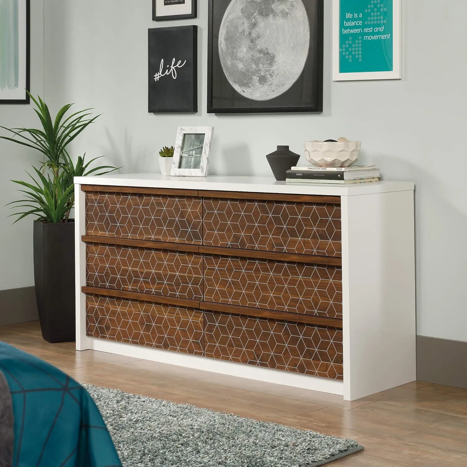 Sauder Harvey Park 6 Drawer Dresser for Bedroom Wooden Dressers & Chest of Drawers, in Soft White