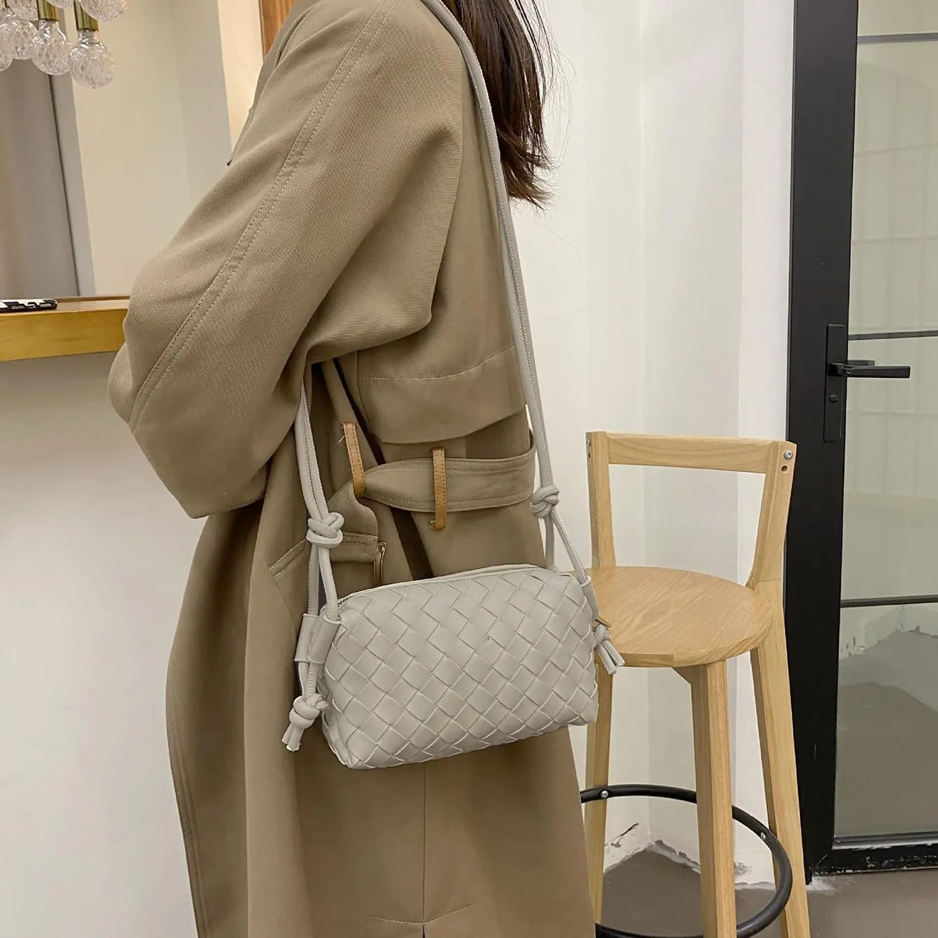 UPSONG Woven Crossbody Bags for Women，Fashion Leather Lightweight Handbags Shoulder Bag Phone Purse Ladies Messenger Bag