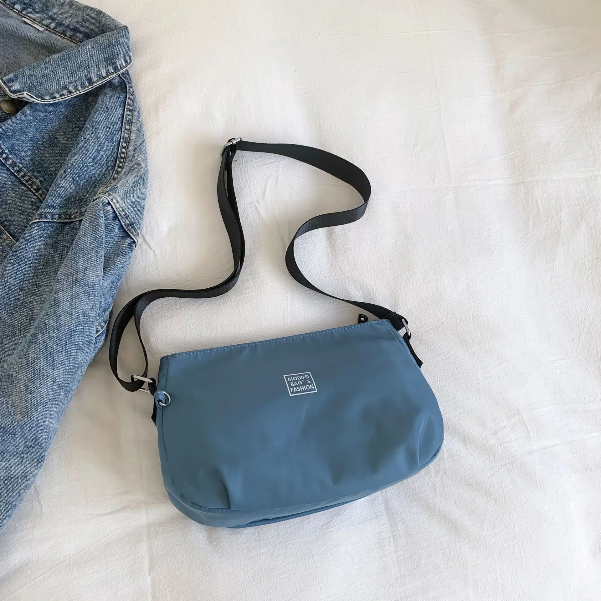 Women's Fashionable Nylon Cloth Simple Trendy Large Crossbody Bags