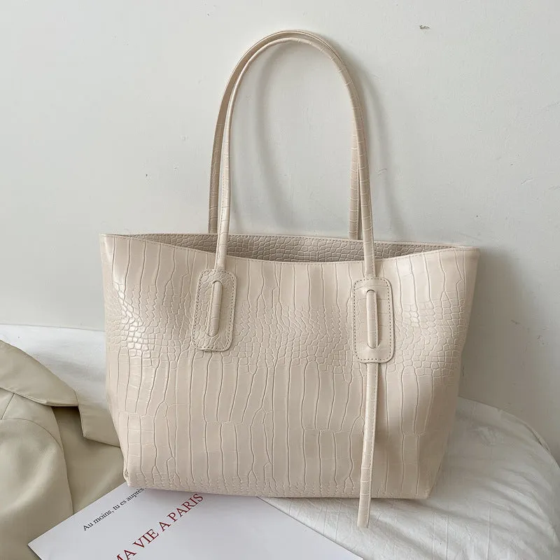 Women's Simple Large Capacity Fashionable Portable Shoulder Bags